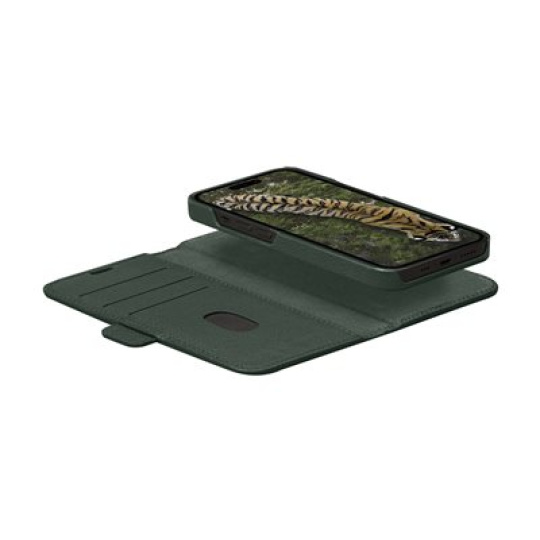 dbramante1928 New York - Pouzdro s klopou pro mobilní telefon - pebbled full-grain sustainable leather - evergreen - pro Apple iPhone 15 Pro Max
